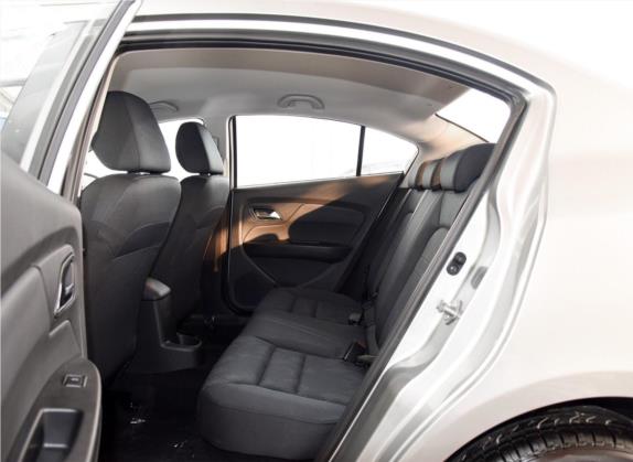 骏派A70 2016款 1.6L 自动基本型 车厢座椅   后排空间
