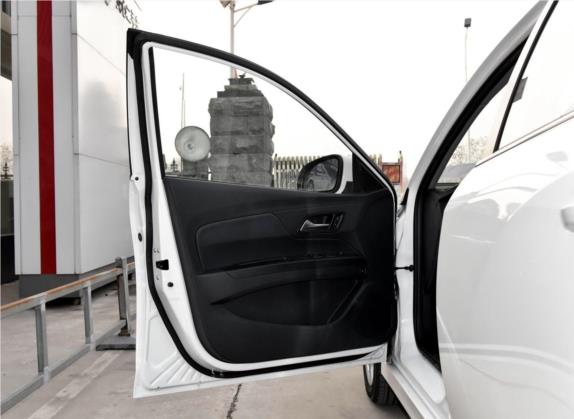 骏派A70 2016款 1.6L 自动技术型 车厢座椅   前门板