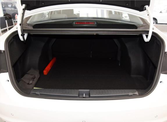 骏派A50 2018款 1.5L 手动舒适型 车厢座椅   后备厢
