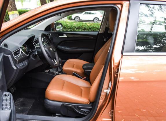 骏派CX65 2018款 1.5L 手动智联豪华型 车厢座椅   前排空间