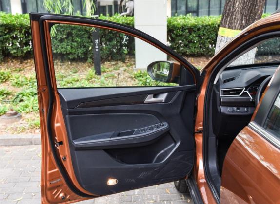 骏派CX65 2018款 1.5L 手动智联豪华型 车厢座椅   前门板