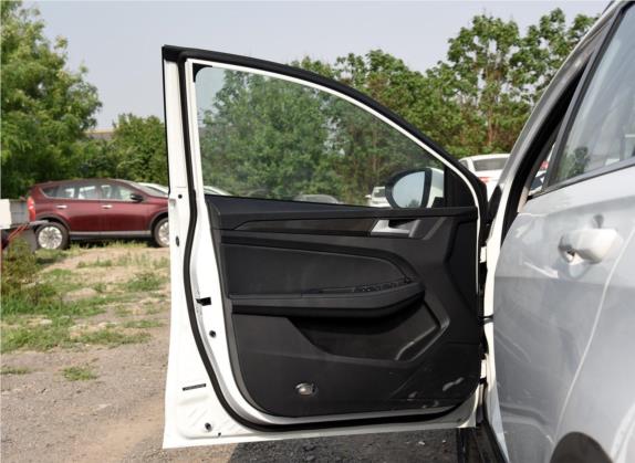 骏派CX65 2018款 1.5L 手动舒适型 车厢座椅   前门板