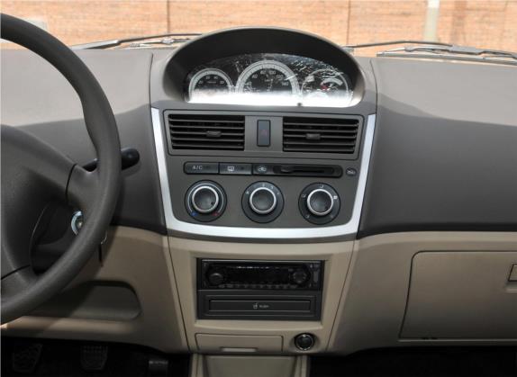 威志 2011款 三厢 1.5L 手动舒适型 中控类   中控台