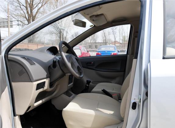 威志 2011款 三厢 1.5L 手动舒适型 车厢座椅   前排空间