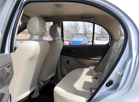 威志 2011款 三厢 1.5L 手动舒适型 车厢座椅   后排空间