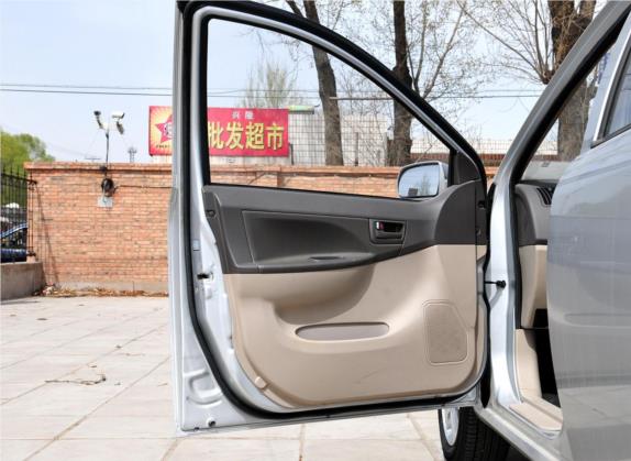 威志 2011款 三厢 1.5L 手动舒适型 车厢座椅   前门板