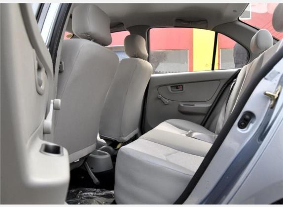 夏利N5 2010款 1.3L 手动豪华型 车厢座椅   后排空间