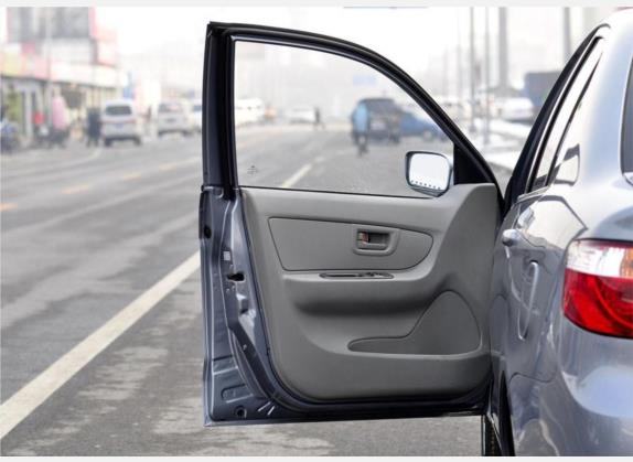 夏利N5 2010款 1.3L 手动豪华型 车厢座椅   前门板