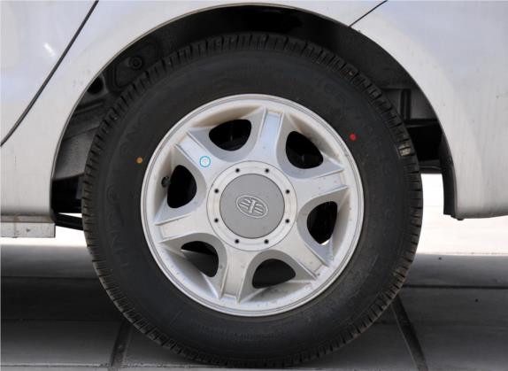 夏利N5 2011款 1.0L 手动标准型 其他细节类   前轮