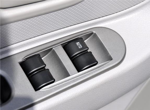 夏利N5 2011款 1.3L 手动标准型 车厢座椅   门窗控制