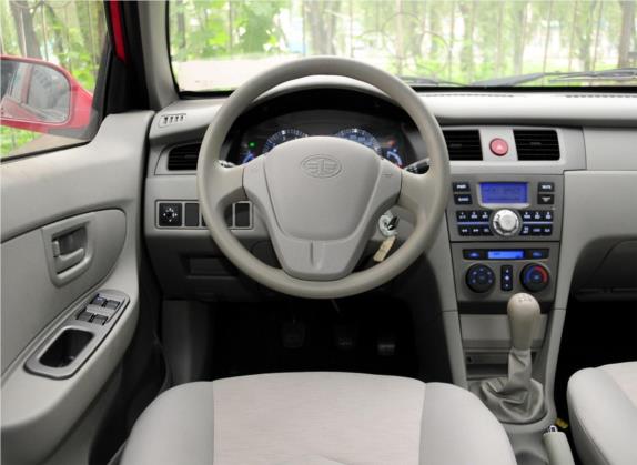 夏利N5 2011款 1.3L 手动豪华型 中控类   驾驶位
