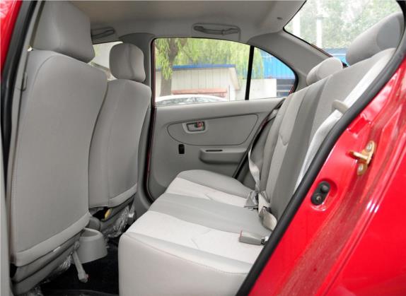 夏利N5 2011款 1.3L 手动豪华型 车厢座椅   后排空间