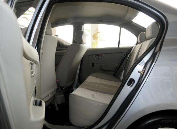 夏利N5 2013款 1.3L 手动豪华气囊型 车厢座椅   后排空间