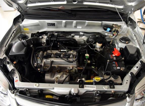 夏利N5 2014款 1.0L 手动标准型 其他细节类   发动机舱