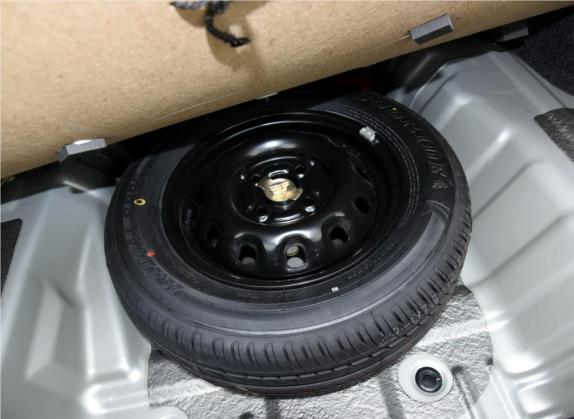 夏利N5 2014款 1.3L 手动标准型 其他细节类   备胎