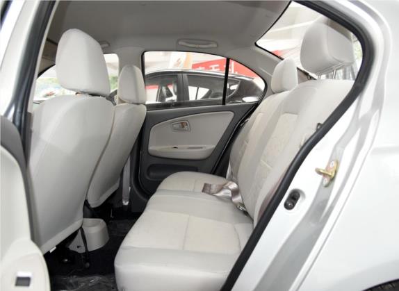 夏利N5 2014款 1.3L 手动标准型 车厢座椅   后排空间