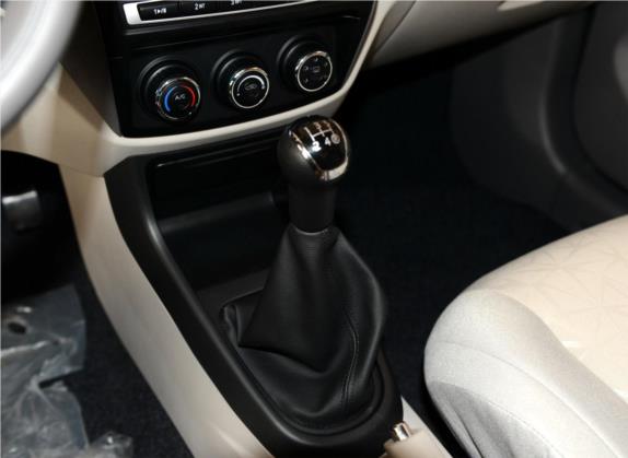 夏利N5 2014款 1.3L 手动舒适型 中控类   挡把