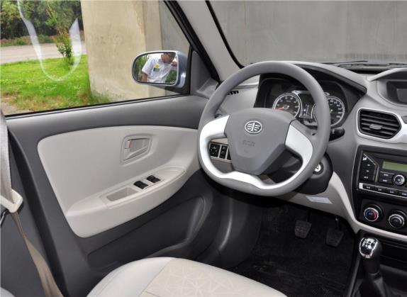 夏利N5 2014款 1.3L 手动豪华型 中控类   驾驶位