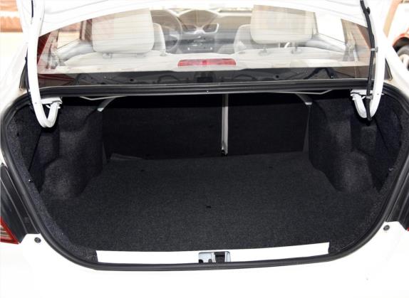 夏利N5 2014款 1.3L 手动智能节油豪华型 车厢座椅   后备厢