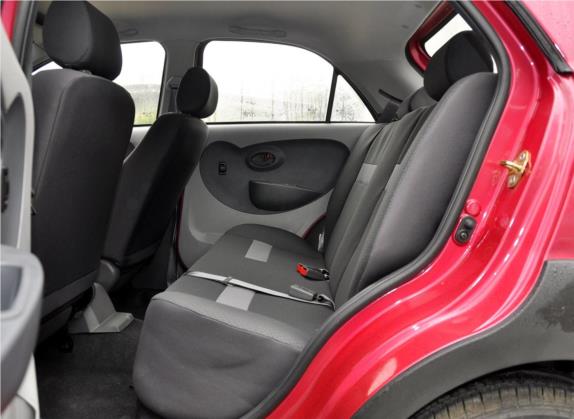威志V2 2012款 CROSS 1.3L 手动豪华型 车厢座椅   后排空间