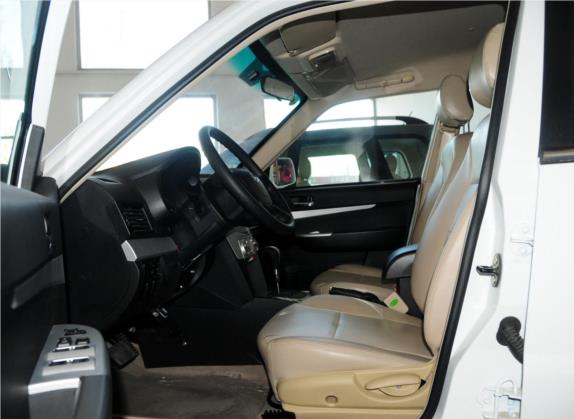 野马F12 2012款 1.6L CVT 车厢座椅   前排空间