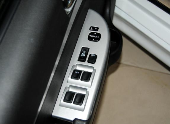 野马F12 2012款 1.6L CVT 车厢座椅   门窗控制