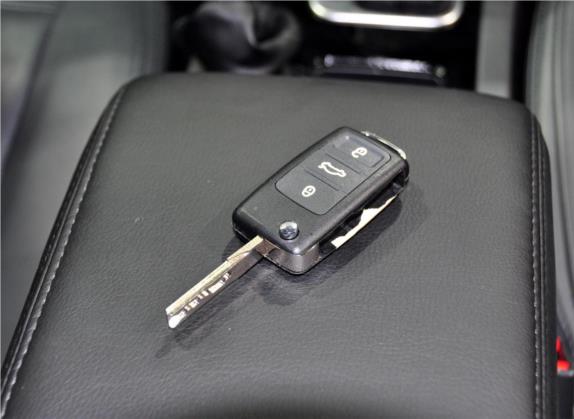 野马T70 2015款 1.8T CVT睿智型 其他细节类   钥匙