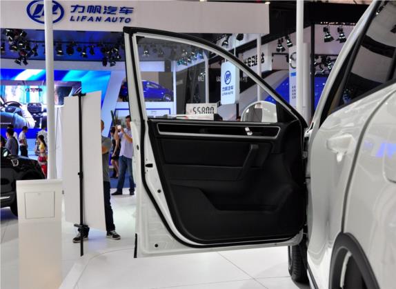 野马T70 2015款 1.8T CVT睿智型 车厢座椅   前门板