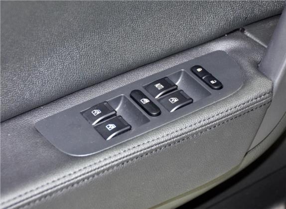 野马T70 2015款 1.8T CVT睿智型 车厢座椅   门窗控制