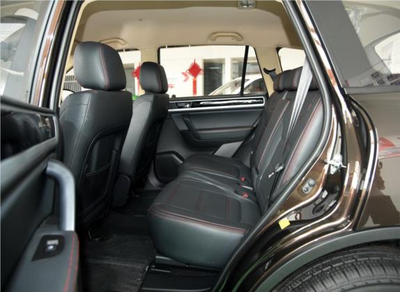 野马T70 2015款 1.8L 手动舒适型 车厢座椅   后排空间