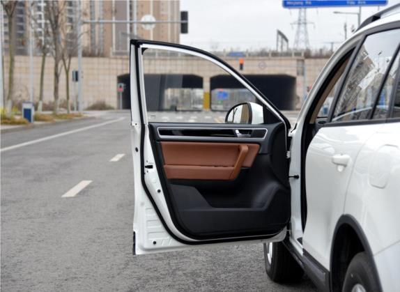 野马T70 2015款 1.8L 手动豪华型 车厢座椅   前门板