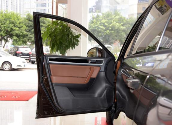 野马T70 2015款 改款 1.8T CVT优雅型 车厢座椅   前门板