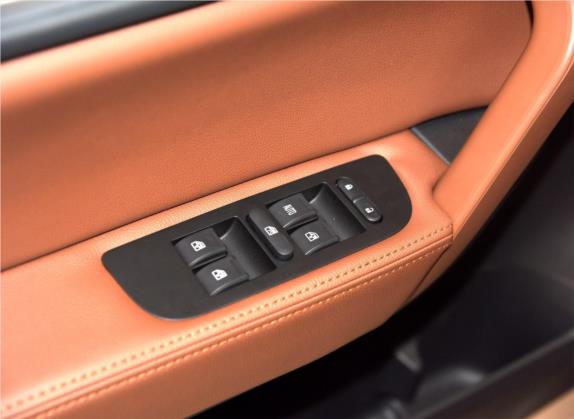 野马T70 2015款 改款 1.8T CVT优雅型 车厢座椅   门窗控制