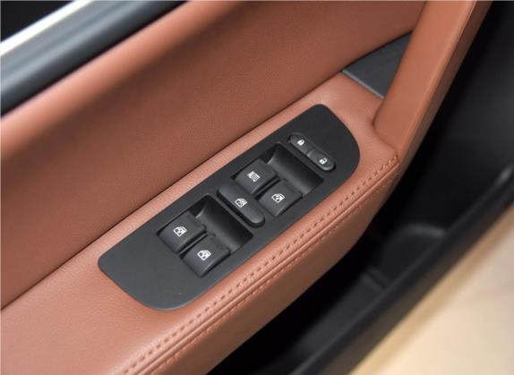 野马T70 2016款 1.8L 手动精英型 车厢座椅   门窗控制