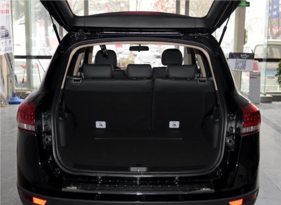 野马T70 2016款 1.8L 手动舒适型 车厢座椅   后备厢