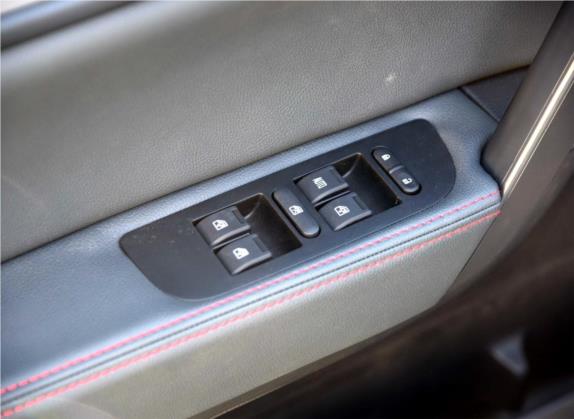 野马T70 2016款 1.8T CVT进取型 车厢座椅   门窗控制