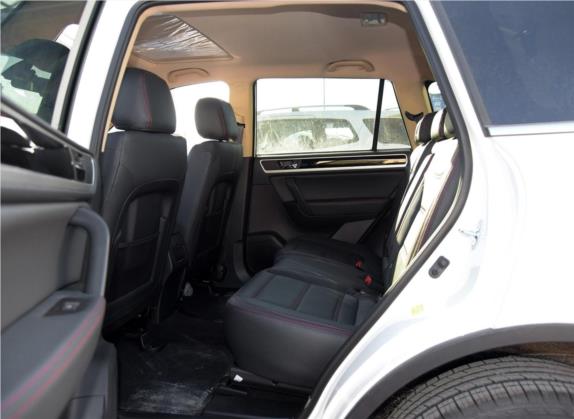 野马T70 2016款 1.8T CVT优雅型 车厢座椅   后排空间