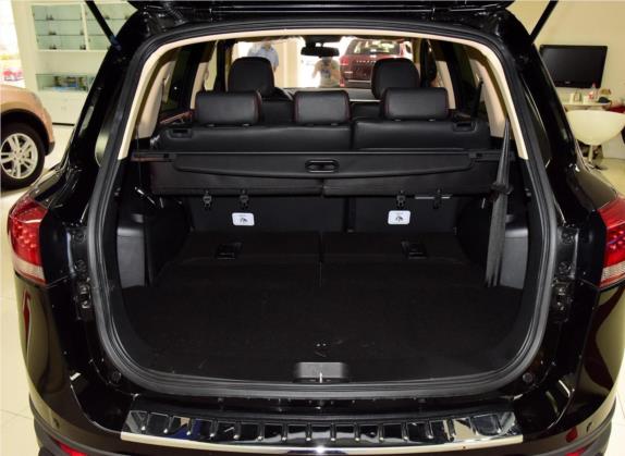 野马T70 2016款 1.8T CVT优雅型 7座 车厢座椅   后备厢