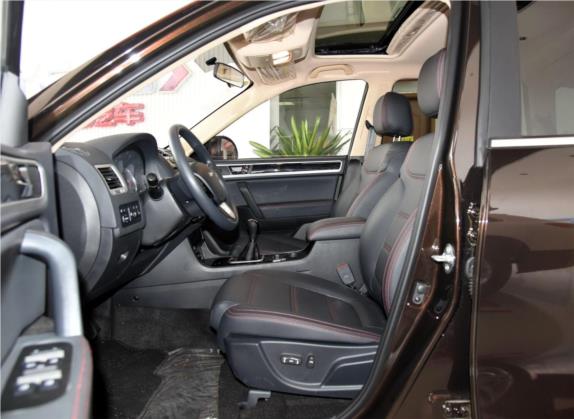 野马T70 2016款 升级版 1.8L 手动精英型 车厢座椅   前排空间