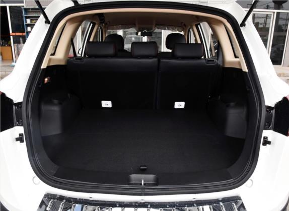 野马T70 2016款 升级版 1.5T 手动领先型 车厢座椅   后备厢