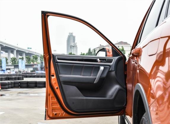 野马T70 2016款 升级版 1.5T 手动豪华型 车厢座椅   前门板