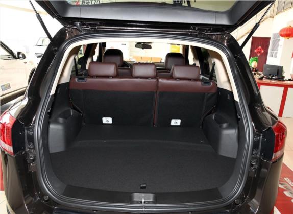 野马T70 2017款 T70S 运动版 1.5T 手动豪华型 车厢座椅   后备厢