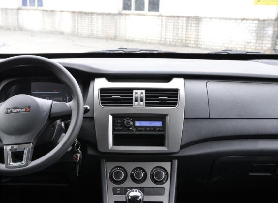 斯派卡 2020款 1.5L 手动舒适型 中控类   中控台