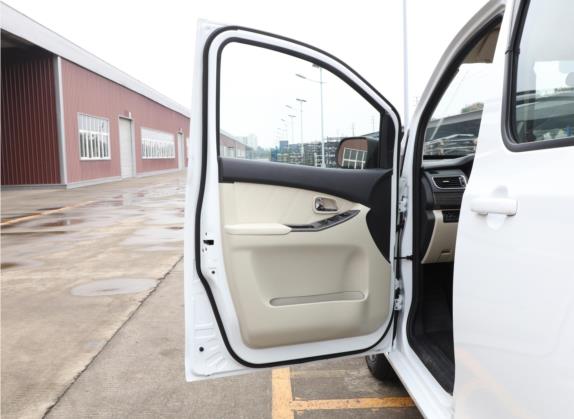 斯派卡 2022款 1.5L CVT豪华型 车厢座椅   前门板