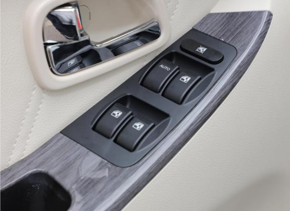 斯派卡 2022款 1.5L CVT豪华型 车厢座椅   门窗控制