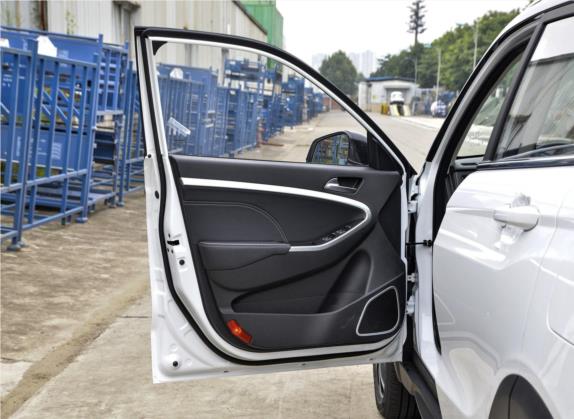 博骏 2019款 性能版 1.5T CVT领动型 车厢座椅   前门板