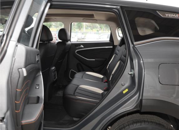 博骏 2022款 1.5L CVT豪华型 车厢座椅   后排空间