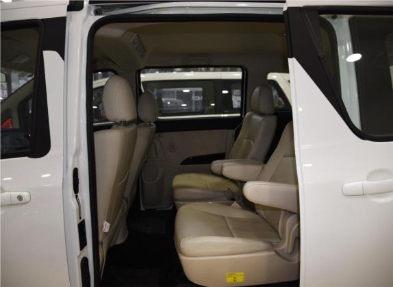 野马EC30 2018款 R400 精英版 车厢座椅   后排空间