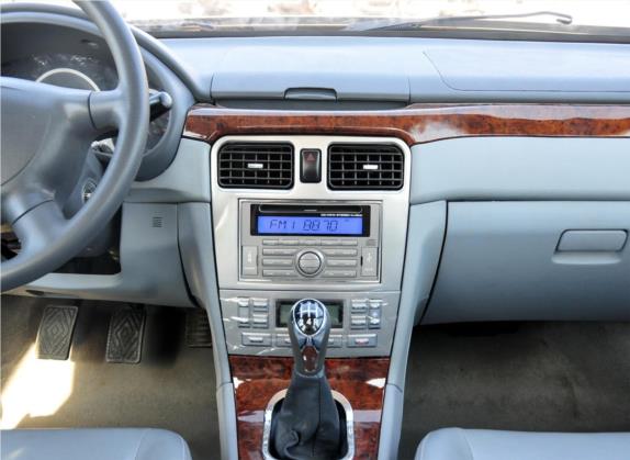 野马F99 2010款 1.5L 舒适型 中控类   中控台