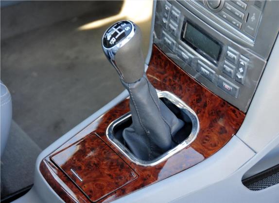 野马F99 2010款 1.5L 舒适型 中控类   挡把
